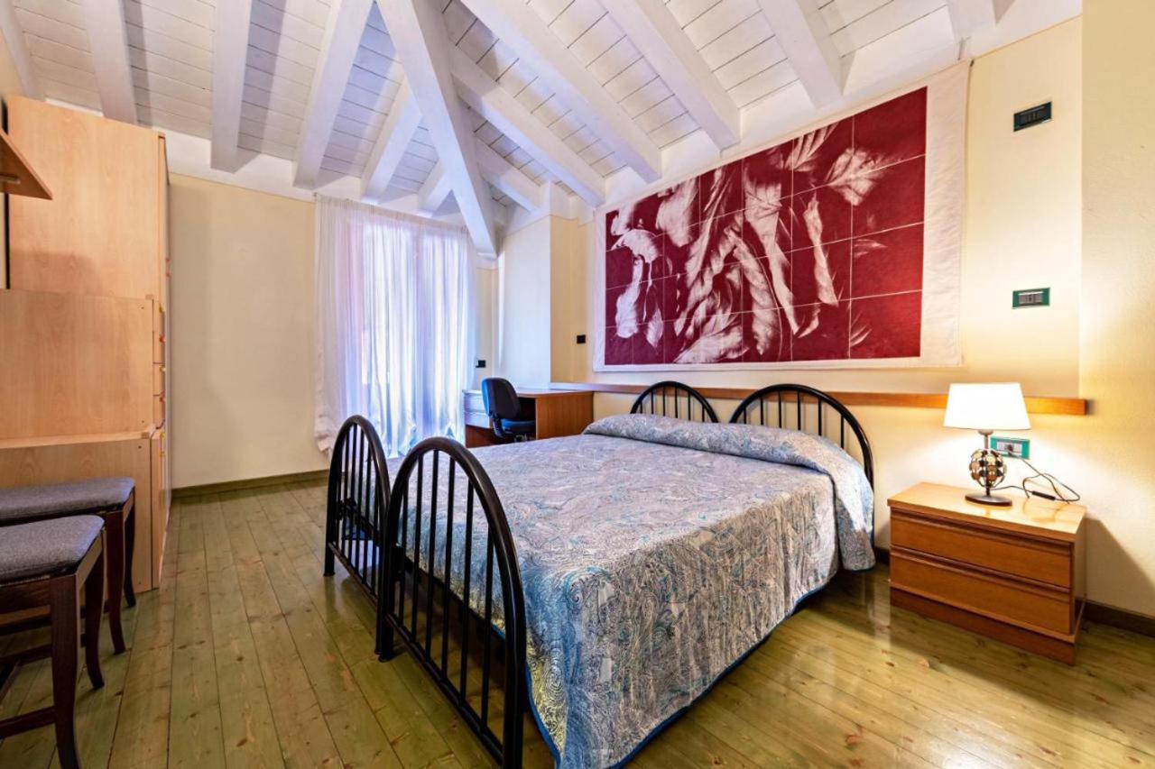 Casa Vacanze Baccolo โปลเปนาซเซ เดล การ์ดา ภายนอก รูปภาพ